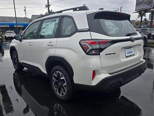 2025 Subaru Forester Base