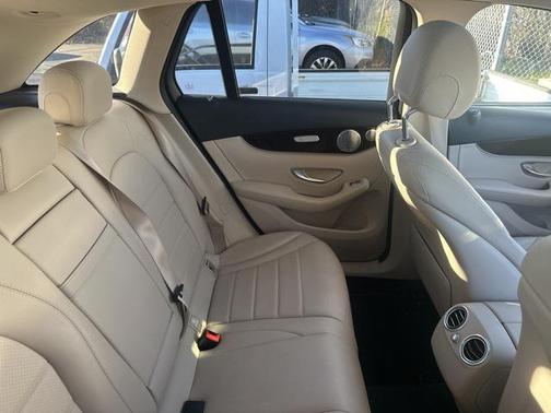 2019 Mercedes-Benz GLC 300 4MATIC