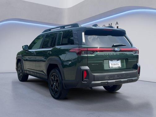 Deep Emerald Green Pearl 2026 Subaru Outback Limited