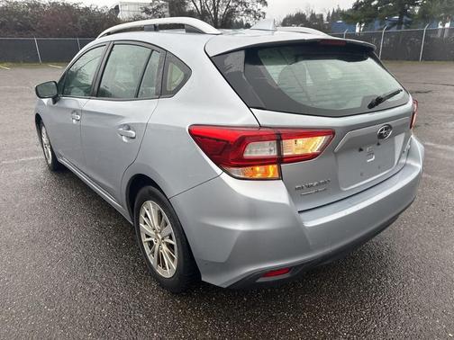 2018 Subaru Impreza 2.0i Premium