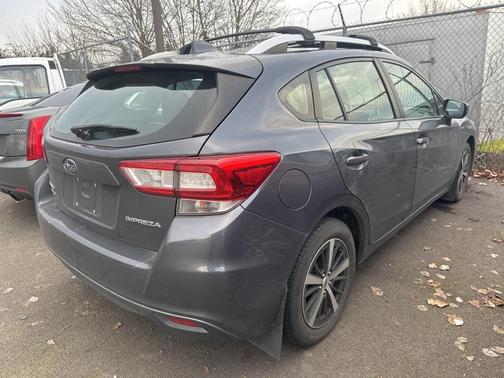 2019 Subaru Impreza 2.0i Premium