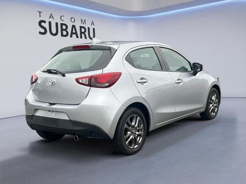 2020 Toyota Yaris Sedan LE