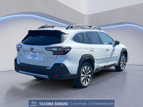 Crystal White Pearl 2025 Subaru Outback Limited