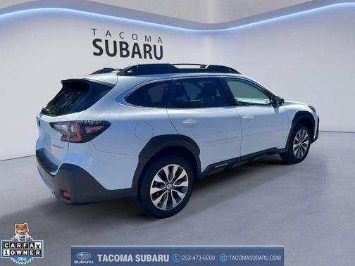 Crystal White Pearl 2025 Subaru Outback Limited