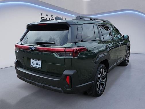 Deep Emerald Green Pearl 2026 Subaru Outback Touring XT