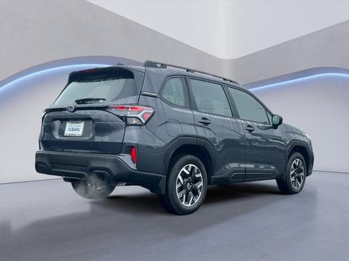 2025 Subaru Forester Base