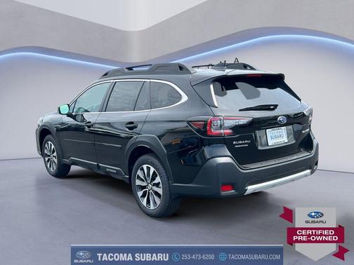 Crystal Black Silica 2025 Subaru Outback Limited