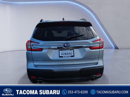 Ice Silver Metallic 2026 Subaru Ascent Limited 7-Passenger