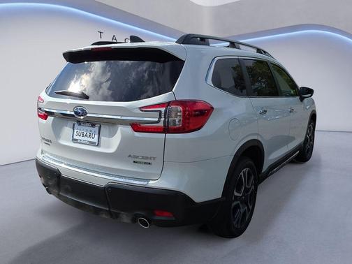 Crystal White Pearl 2026 Subaru Ascent Touring 7-Passenger
