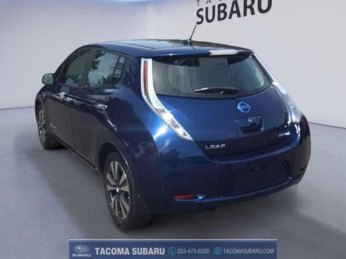 Deep Blue Pearl 2016 Nissan Leaf SV