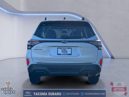 Crystal White Pearl 2025 Subaru Forester Base