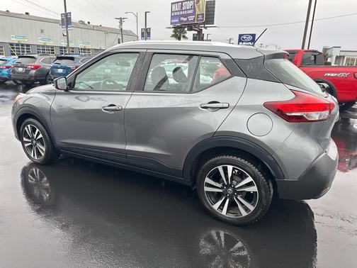 2019 Nissan Kicks SV