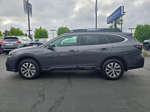 2022 Subaru Outback Premium