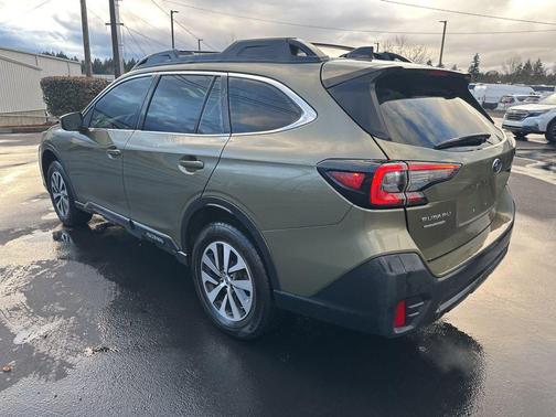 2021 Subaru Outback Premium