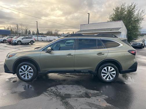 2021 Subaru Outback Premium
