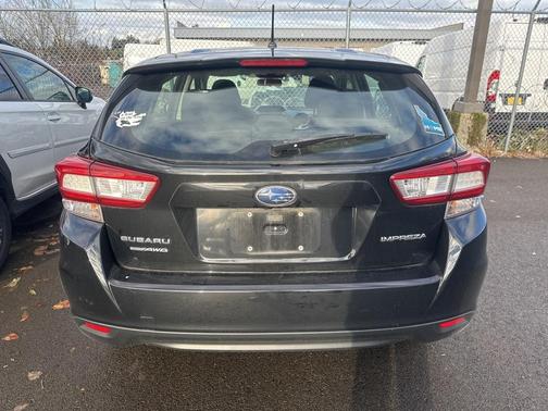 2019 Subaru Impreza 2.0i