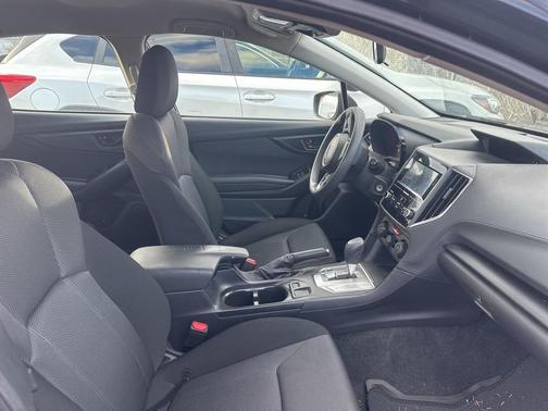 2019 Subaru Impreza 2.0i