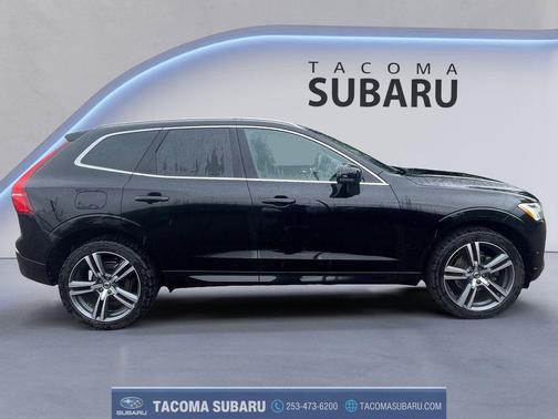 Onyx Black Metallic 2019 Volvo XC60 T5 Momentum