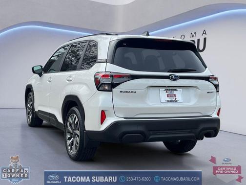 Crystal White Pearl 2025 Subaru Forester Touring