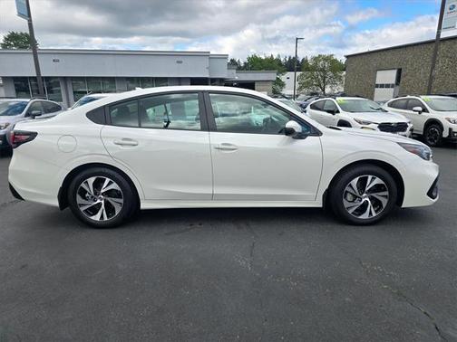 2024 Subaru Legacy Premium