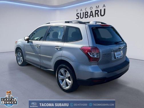 Ice Silver Metallic 2016 Subaru Forester 2.5i