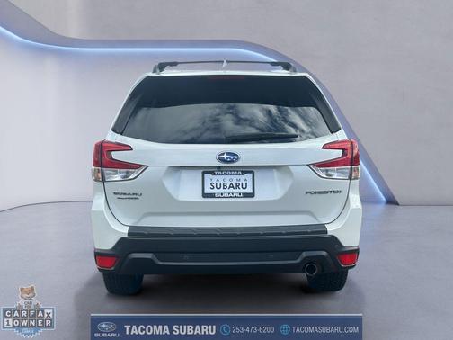 Crystal White Pearl 2020 Subaru Forester Limited