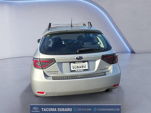 Spark Silver Metallic 2011 Subaru Impreza 2.5 i Premium
