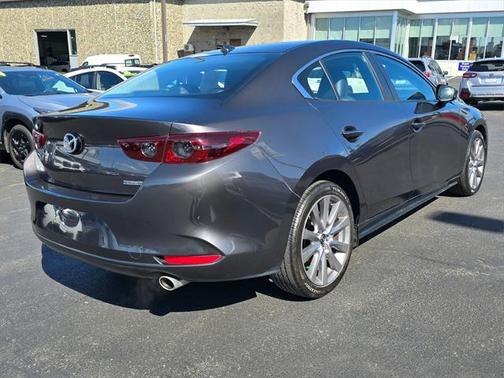 2019 Mazda Mazda3 FWD w/Preferred Package