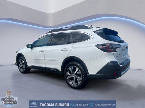 Crystal White Pearl 2022 Subaru Outback Touring XT