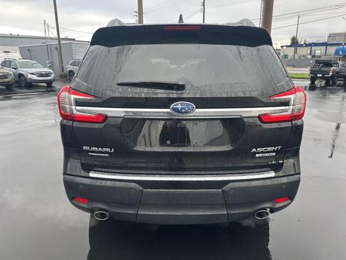 2023 Subaru Ascent Limited 8-Passenger