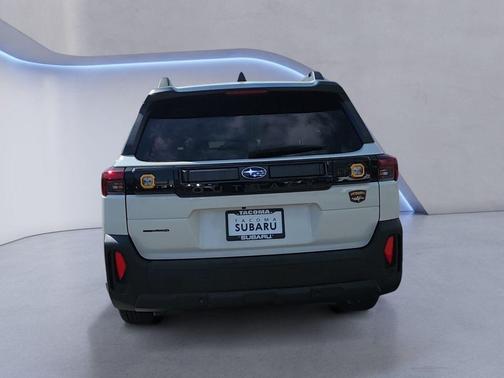 Crystal White Pearl 2026 Subaru Outback Wilderness