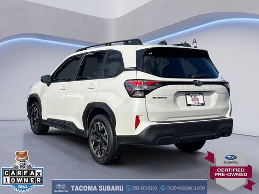 Crystal White Pearl 2025 Subaru Forester Premium