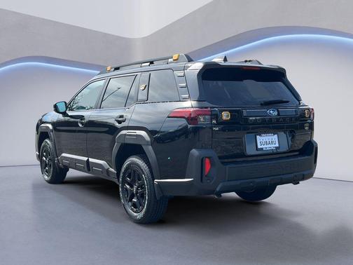 Crystal Black Silica 2026 Subaru Outback Wilderness