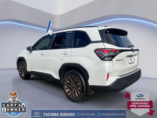 Crystal White Pearl 2025 Subaru Forester Sport