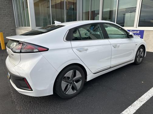 2020 Hyundai IONIQ Hybrid Limited