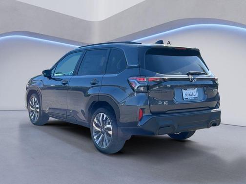 Magnetite Gray Metallic 2026 Subaru Forester Touring