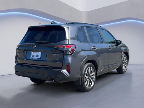 Magnetite Gray Metallic 2026 Subaru Forester Touring
