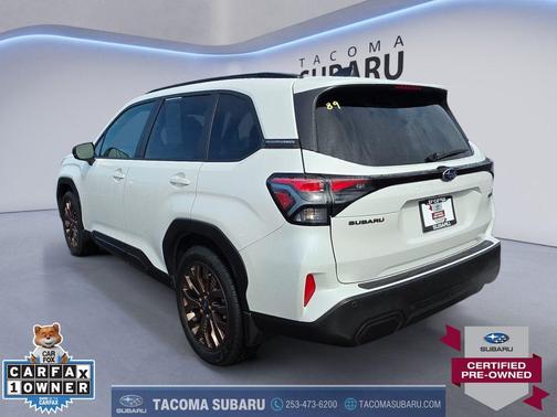 Crystal White Pearl 2025 Subaru Forester Sport
