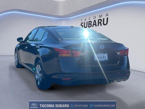Super Black Clearcoat 2020 Nissan Altima S FWD