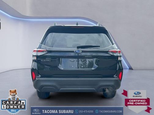 Crystal Black Silica 2025 Subaru Forester Premium