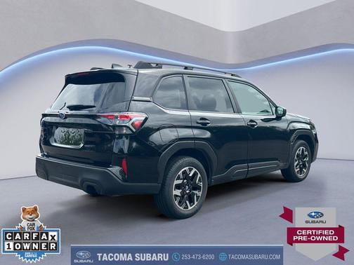 Crystal Black Silica 2025 Subaru Forester Premium