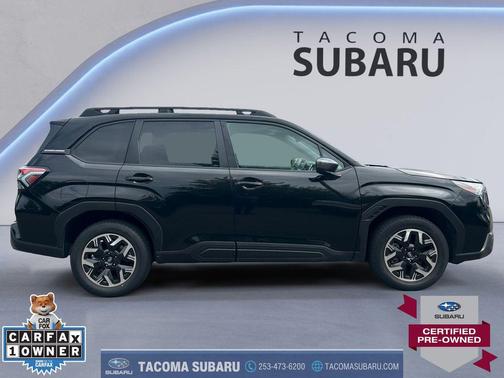 Crystal Black Silica 2025 Subaru Forester Premium