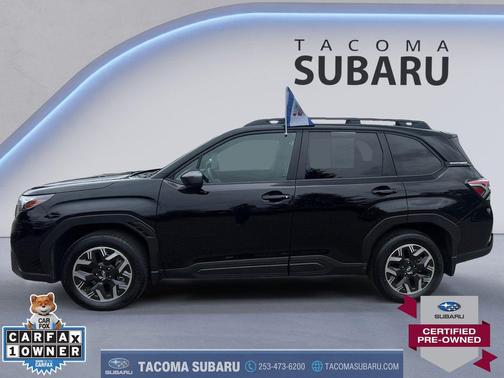 Crystal Black Silica 2025 Subaru Forester Premium
