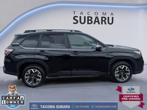 Crystal Black Silica 2025 Subaru Forester Premium