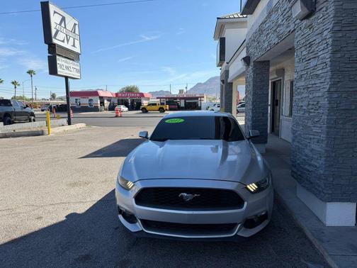 Oxford White 2017 Ford Mustang EcoBoost