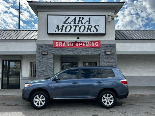 2013 Toyota Highlander SE