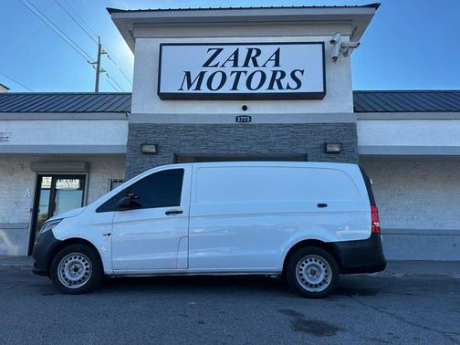 2019 Mercedes-Benz Metris Base