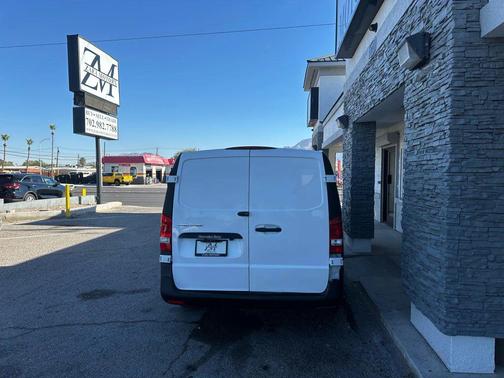 2019 Mercedes-Benz Metris Base
