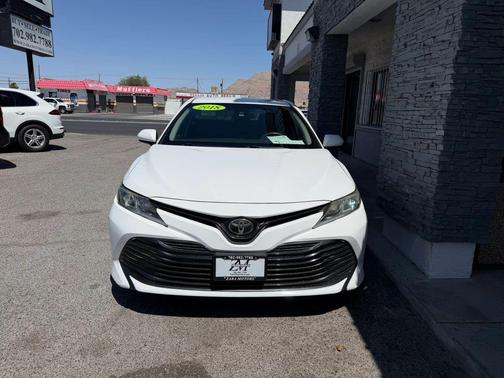 Super White 2018 Toyota Camry LE