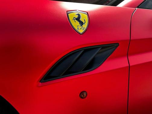 2013 Ferrari California Base